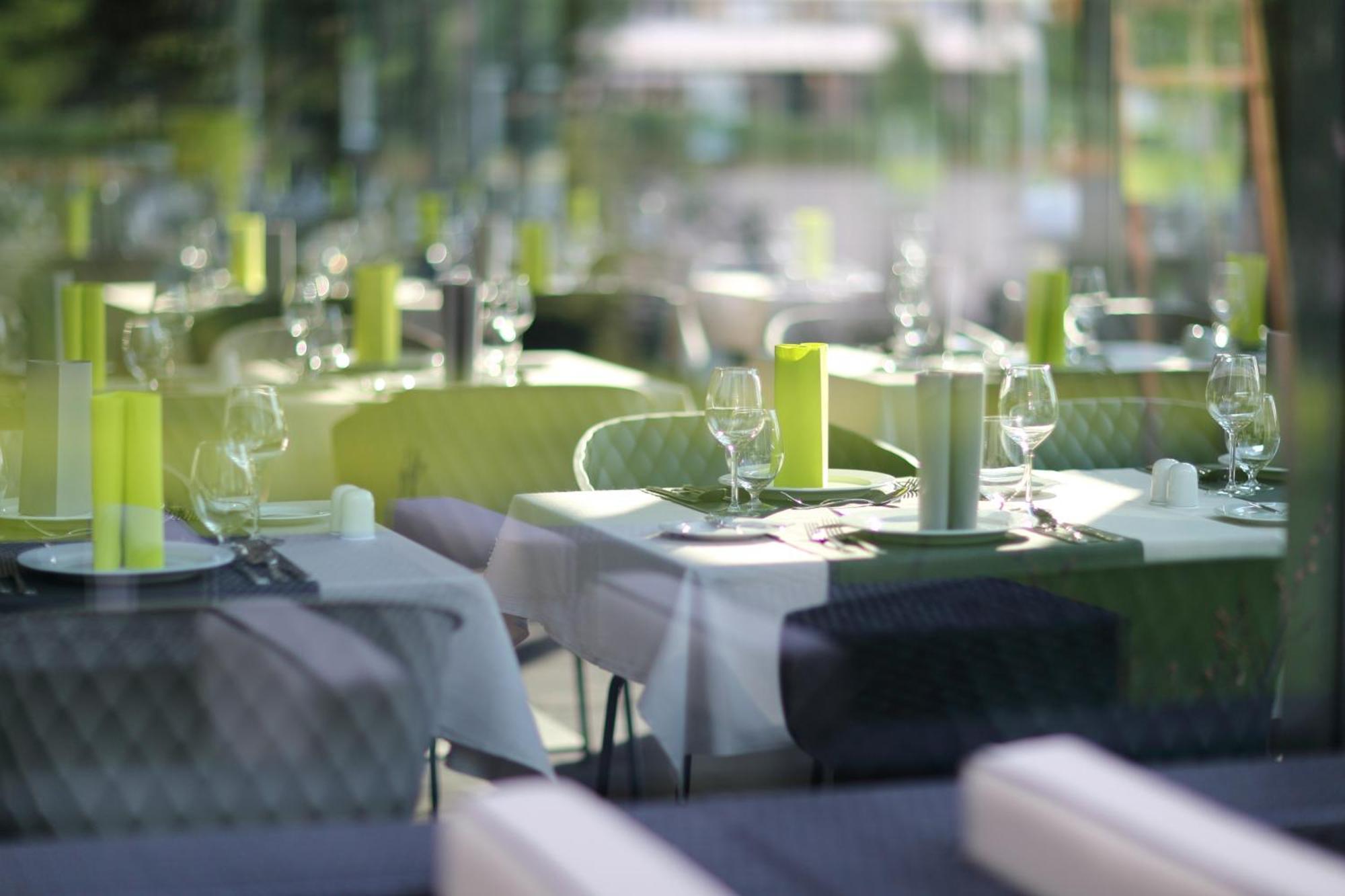 Best Western Plus Lakeside Hotel Székesfehérvár Eksteriør billede